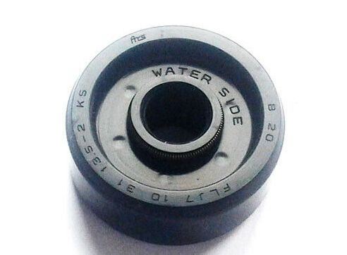 USZCZ. POMPY WODY YAMAHA DT125 KTM LC2 45305239