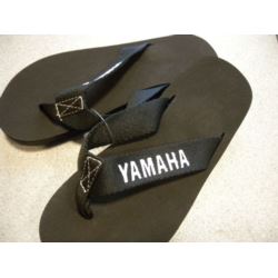 KLAPKI YAMAHA CZARNE 37/38